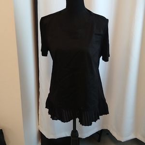 NWOT Vera Wang Tunic T shirt with ruffle trim